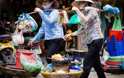 Dùng tay trần bốc thức ăn có thể bị phạt 1 triệu đồng