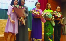 Gặp mặt, giao lưu các nữ Anh hùng, nữ điển hình tiêu biểu