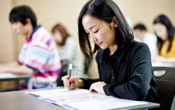 Chiêu móc túi học viên của trung tâm ngoại ngữ: Bẫy ưu đãi ngọt ngào