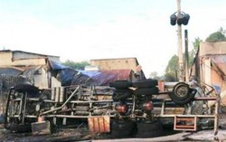 Nhân chứng kể lại phút kinh hoàng xe bồn lao vào nhà dân tại Bình Phước