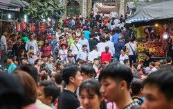 Nhặt ‘sạn’ mùa lễ hội Kỷ Hợi