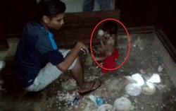 Xót xa bé 3 tuổi bị mẹ bỏ rơi gần chết vì đói lạnh