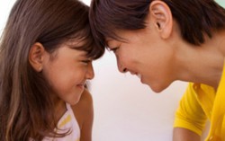 Mẹ chơi 'phây' để xóa bỏ định kiến với con 