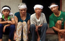 Gia đình 4 người tâm thần không người thân chăm sóc