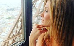 Jennifer Aniston hối tiếc nhất là cắt tóc ngắn