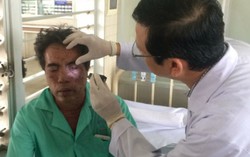 Tạt axit cả nhà hàng xóm vì xích mích nhỏ