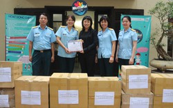Hội Phụ nữ Phòng không không quân gửi tặng 9 thùng quà đến Chương trình Mottainai