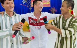 Mr Đàm hát giữa hàng trăm phạm nhân