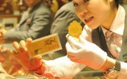 Vàng tăng mạnh, lên sát đỉnh cao 3 năm