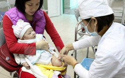 Ho gà nguy hiểm cỡ nào khiến 5 trẻ tử vong