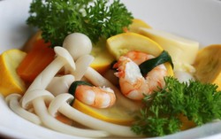 Ngọt mát canh bí ngòi nấu tôm