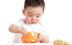 Có nên kiêng chất béo với trẻ dưới 3 tuổi?