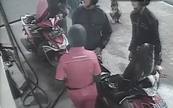 “Đứng tim” khi cô bé 6 tuổi bị cuốn vào gầm xe ô tô