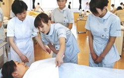 Nhiều cơ hội cho nữ điều dưỡng làm việc tại Đức