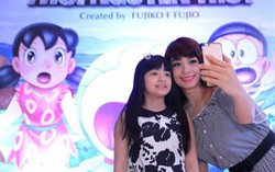 Nghệ sĩ náo nức dẫn con đi xem phim Doraemon