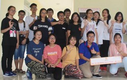 Lớp học online của những ‘giáo viên’ tuổi 15 đầy nhiệt huyết