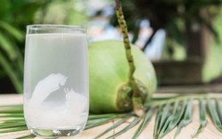 Công dụng tuyệt vời của nước dừa với sức khỏe