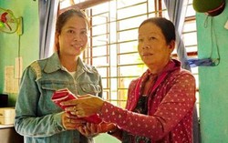 Người phụ nữ trả lại nhiều tiền, vàng cho người đánh rơi