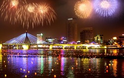 Vé xem lễ hội pháo hoa Đà Nẵng không quá 500.000đ