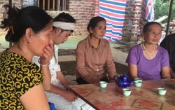 Hoàn cảnh éo le của người phải bó chiếu khiêng xác về nhà