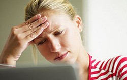 Nàng dâu gửi email cho bố chồng và bí mật không ngờ