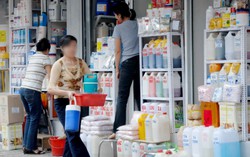 30 camera giám sát hoạt động kinh doanh hóa chất tại chợ Kim Biên