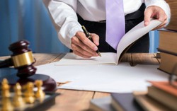 Dịch vụ thuê luật sư riêng cho gia đình