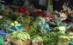 Rau xanh, trái cây, tôm cua tăng giá theo nắng nóng