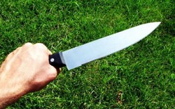 Kẻ say rượu đâm chết Phó công an xã đến khuyên giải