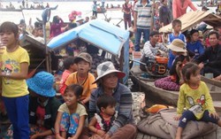 Lênh đênh người Việt Biển Hồ