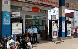 Nhân viên cây xăng dùng xẻng đánh 'thượng đế' nhập viện