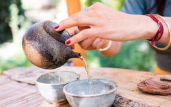 Uống trà thường xuyên giúp giảm nguy cơ gãy xương