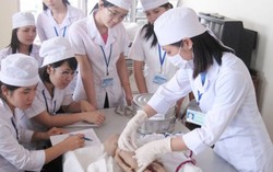 Ngành y sắp 'khai tử' viên chức trình độ trung cấp