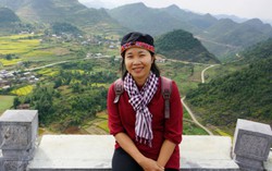Nguyễn Ngọc Tư tự họa: “Đen, buồn, háo sắc và hơi khùng!”