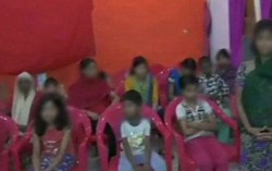 Giải cứu 24 cô gái khỏi 'động quỷ' đội lốt cơ sở tạm trú