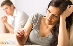 'Có lần cãi nhau vì chuyện con cái, anh xông đến đấm thẳng vào mặt tôi'
