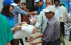Nhật ký 'Cùng miền Trung vượt lũ'
