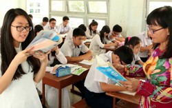 Biên chế không quan trọng bằng lương để GV sống được bằng nghề