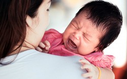 Sự tùy tiện không thể chấp nhận khi chăm con ốm