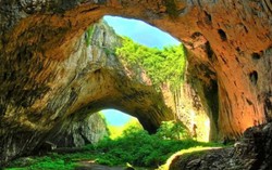 Sơn Đoòng lọt top điểm cắm trại ấn tượng nhất thế giới