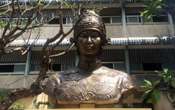 Hoàng Thái hậu Từ Dũ dạy con nghiêm khắc mà nhân văn