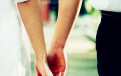 Con gái 15 tuổi có thai và cách xử trí tuyệt vời của người mẹ