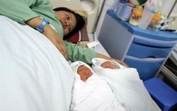 5 năm 'đi tìm' con, vợ chồng hiếm muộn hạnh phúc vô bờ khi sinh đôi