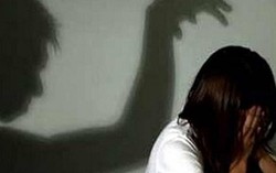 Rúng động nghi án thầy giáo cho kẹo học sinh lớp 3 ở Hà Nội rồi dâm ô