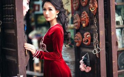 Hoa hậu Quý bà Sương Đặng kiêu sa với áo dài nhung đỏ