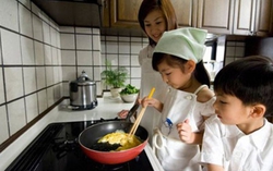 Phải biết giao việc cho con