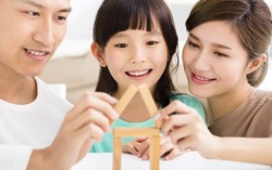 Muốn thuyết phục con, cha mẹ đừng 'nói một đằng, làm một nẻo'