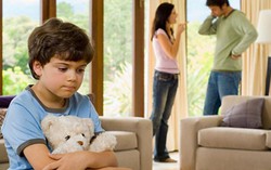 Quy định về việc thay đổi người nuôi con sau ly hôn