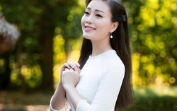Huyền Trang nồng nàn cảm xúc trong MV về quê Bác