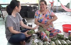 'Giữ lửa' nghề làm bánh tét truyền thống ở Tân Trụ